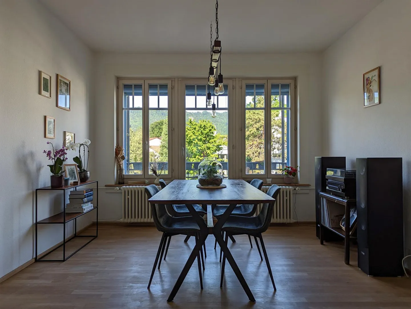 4.5-Room Old Building Apartment with Balcony & Loggia - Near Lake Zurich - Photo 1 of 13