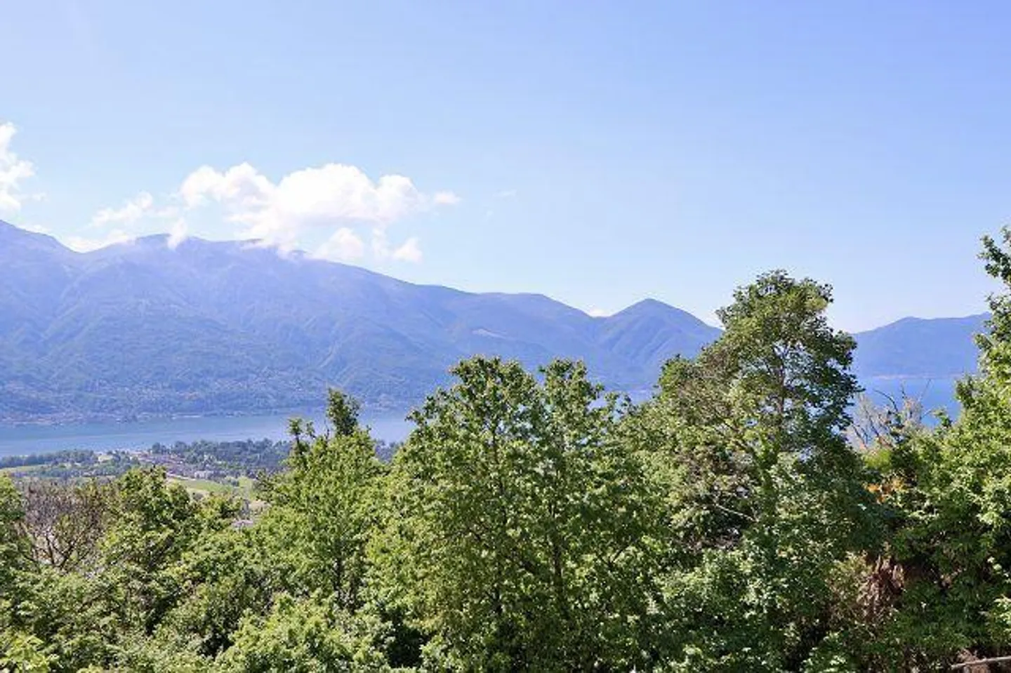 «Appartamento di lusso di 4 1/2-locali con terrazza, giardino e vista lago» - Foto 27 di 37