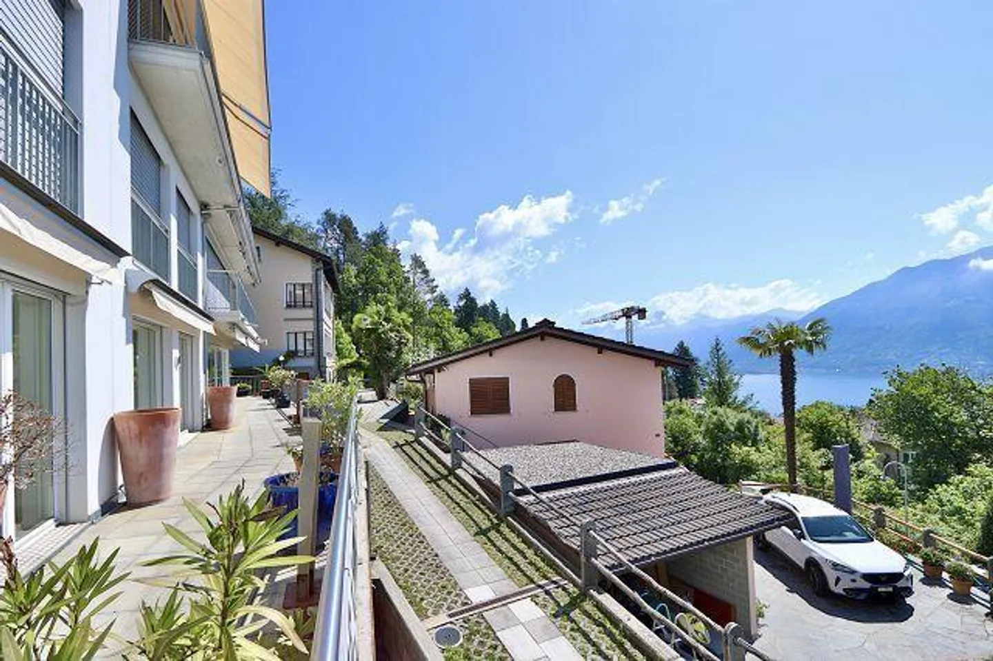 «Appartamento di lusso di 4 1/2-locali con terrazza, giardino e vista lago» - Foto 28 di 37