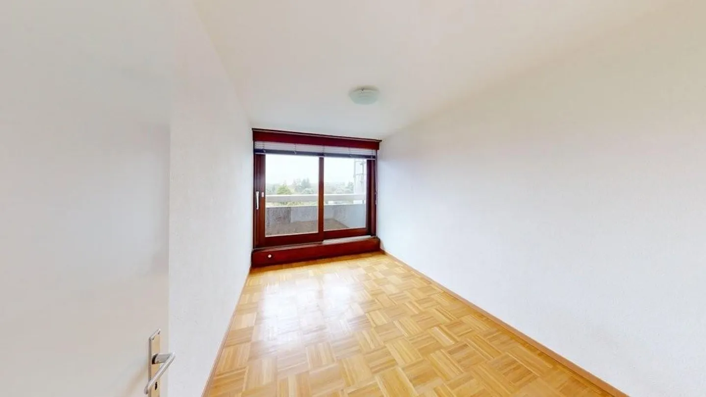 Crossing apartment in the Tourelle district - Photo 7 of 11