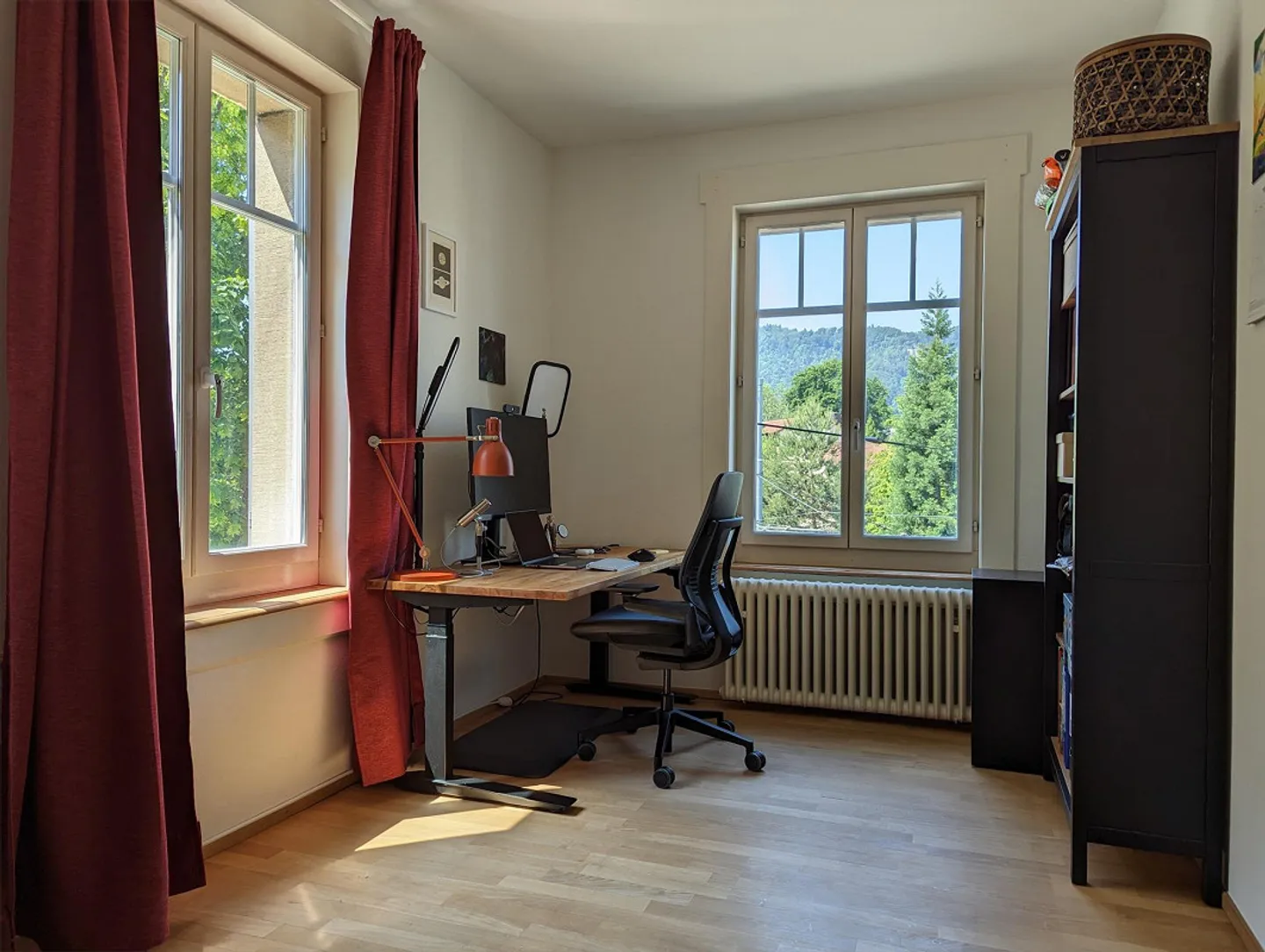 4.5-Room Old Building Apartment with Balcony & Loggia - Near Lake Zurich - Photo 8 of 13