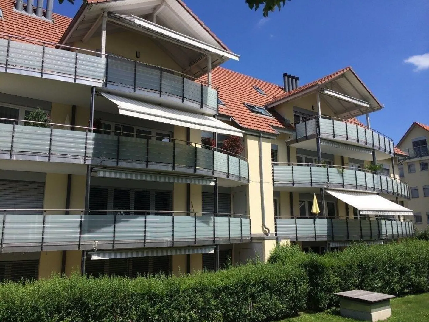 Êtes-vous à la recherche d'un emplacement de stationnement pour moto ? - Photo 1 sur 1