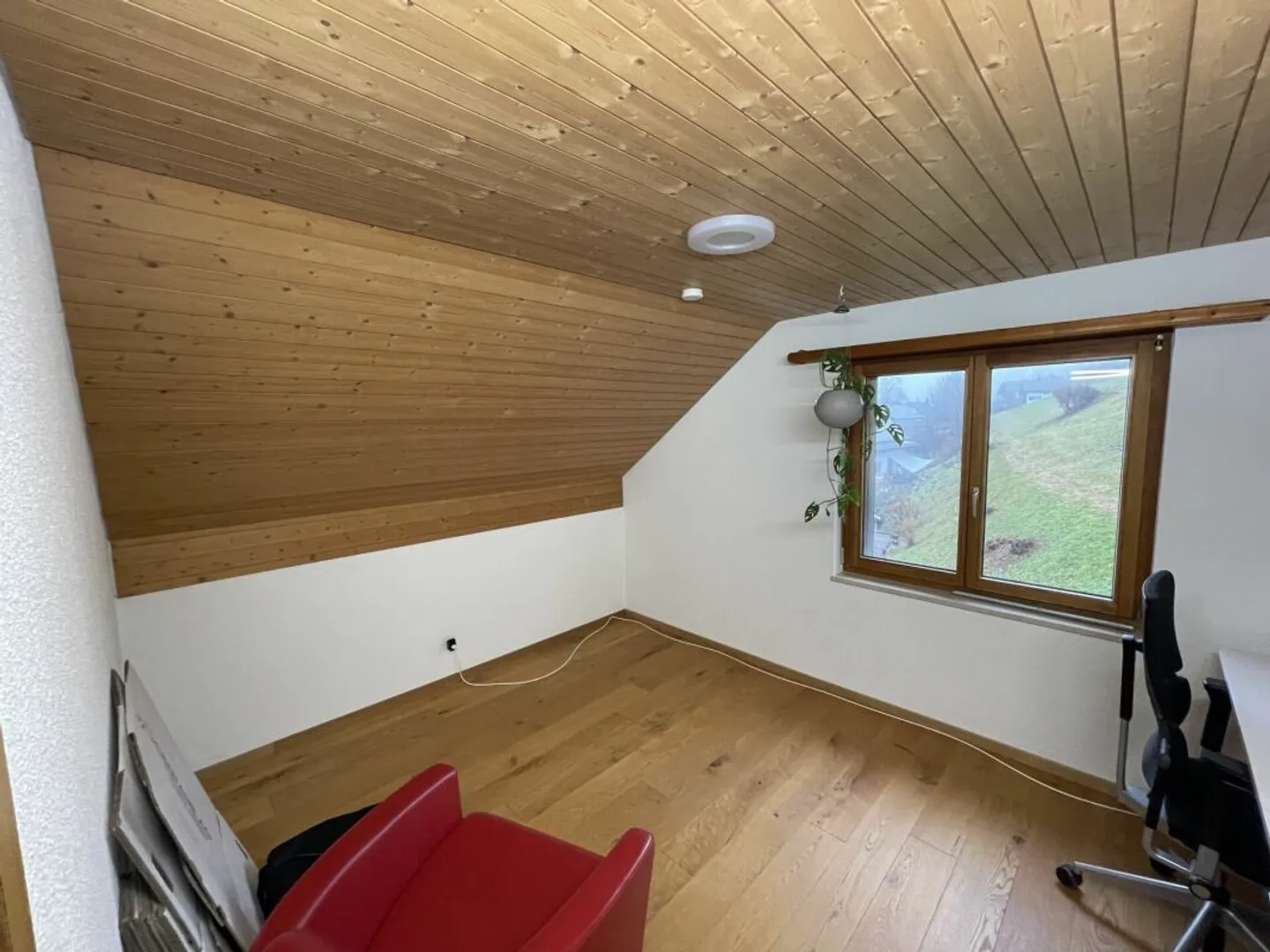 5 ½-Zimmer-Einfamilienhaus für aktive Personen an idyllischer Lage in Gams - Foto 5 von 12