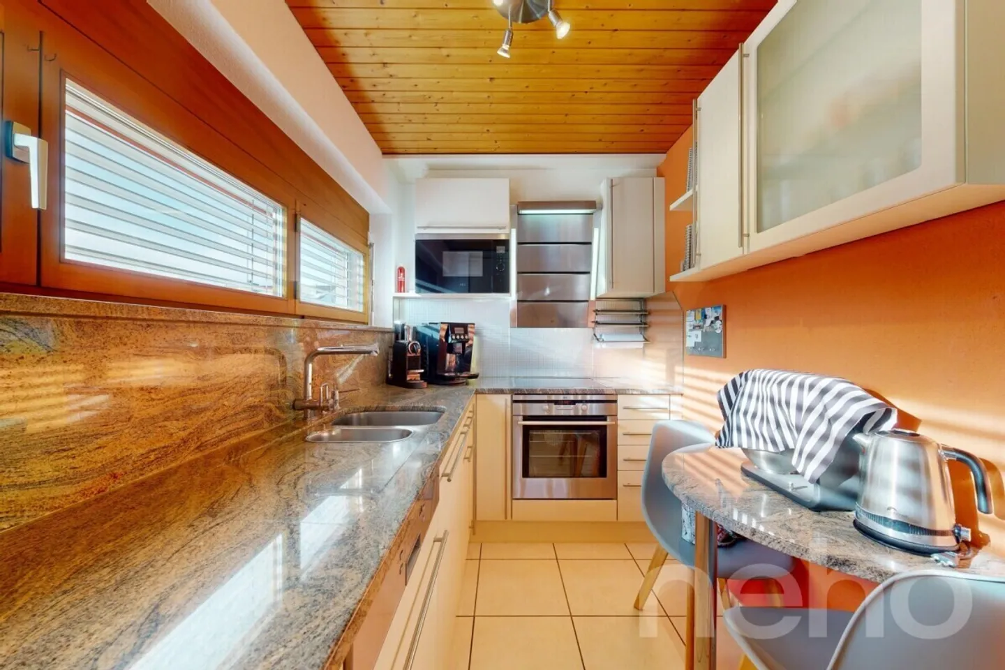 Maison d'angle dans un emplacement calme - Photo 3 sur 12