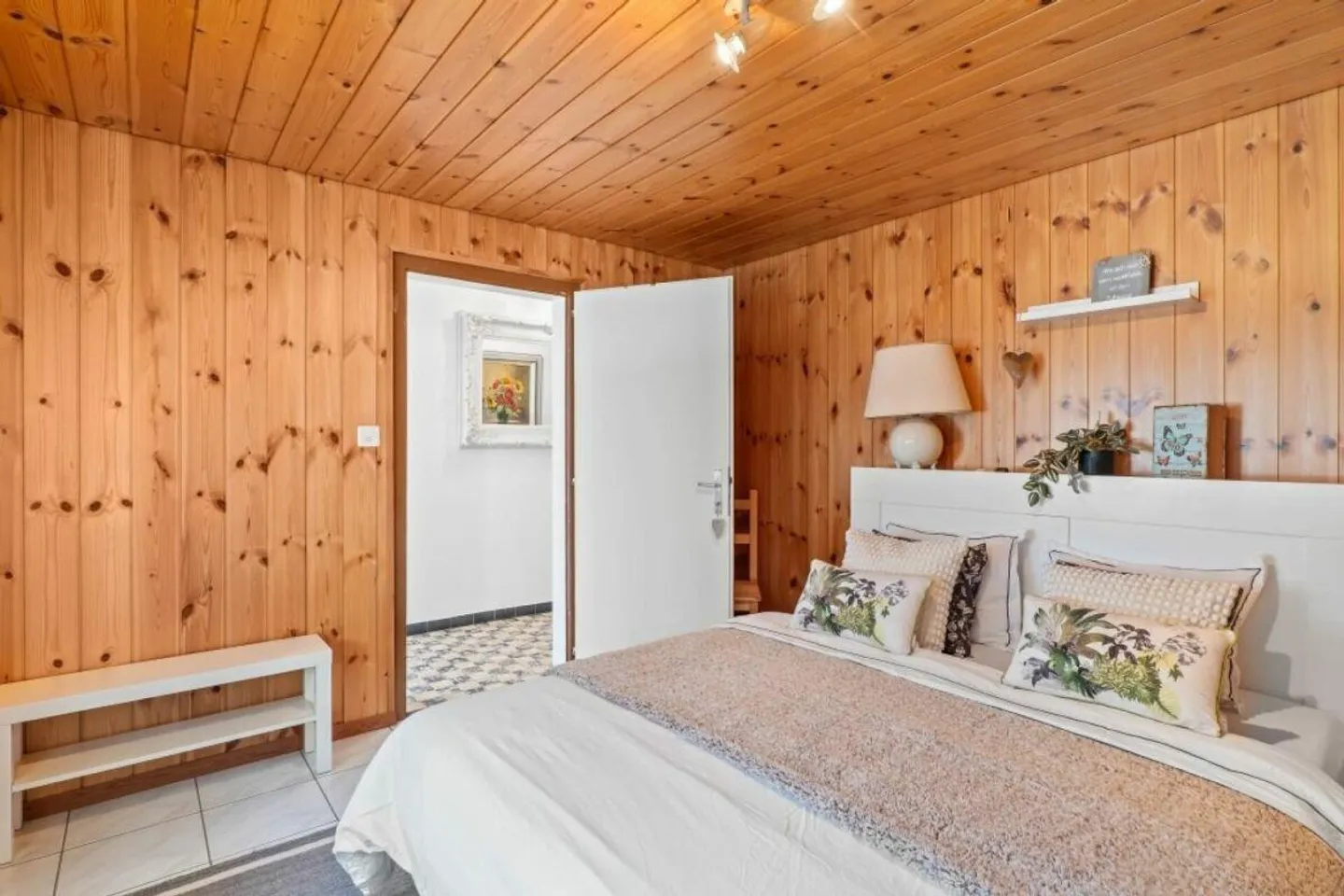 Offre exceptionnelle ! Chalet - Maison résidentielle avec terrain à bâtir - Photo 21 sur 30