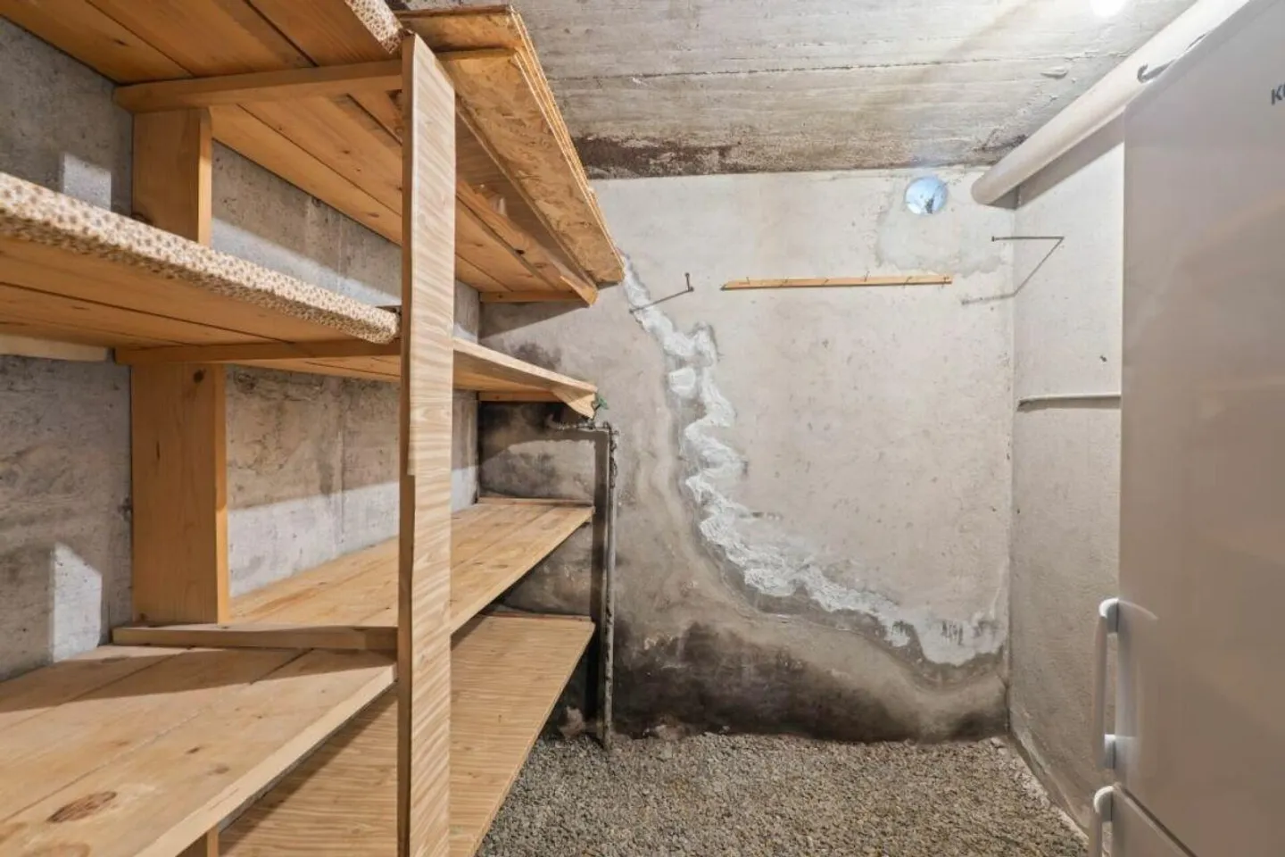 Offre exceptionnelle ! Chalet - Maison résidentielle avec terrain à bâtir - Photo 28 sur 30