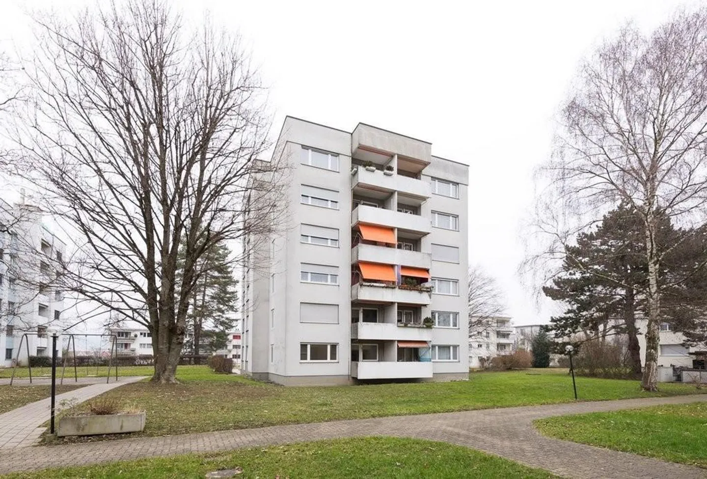 Zentrale Wohnung mit sonnigem Balkon - Foto 1 von 5
