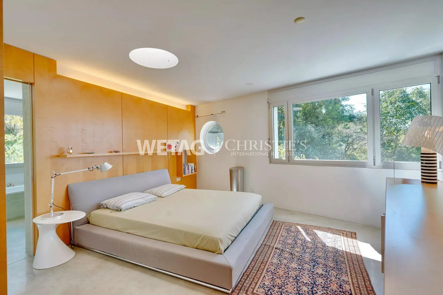 Elegant Villa with Large Garden & Outdoor Pool for Sale in Lugan... - Photo 5 of 13