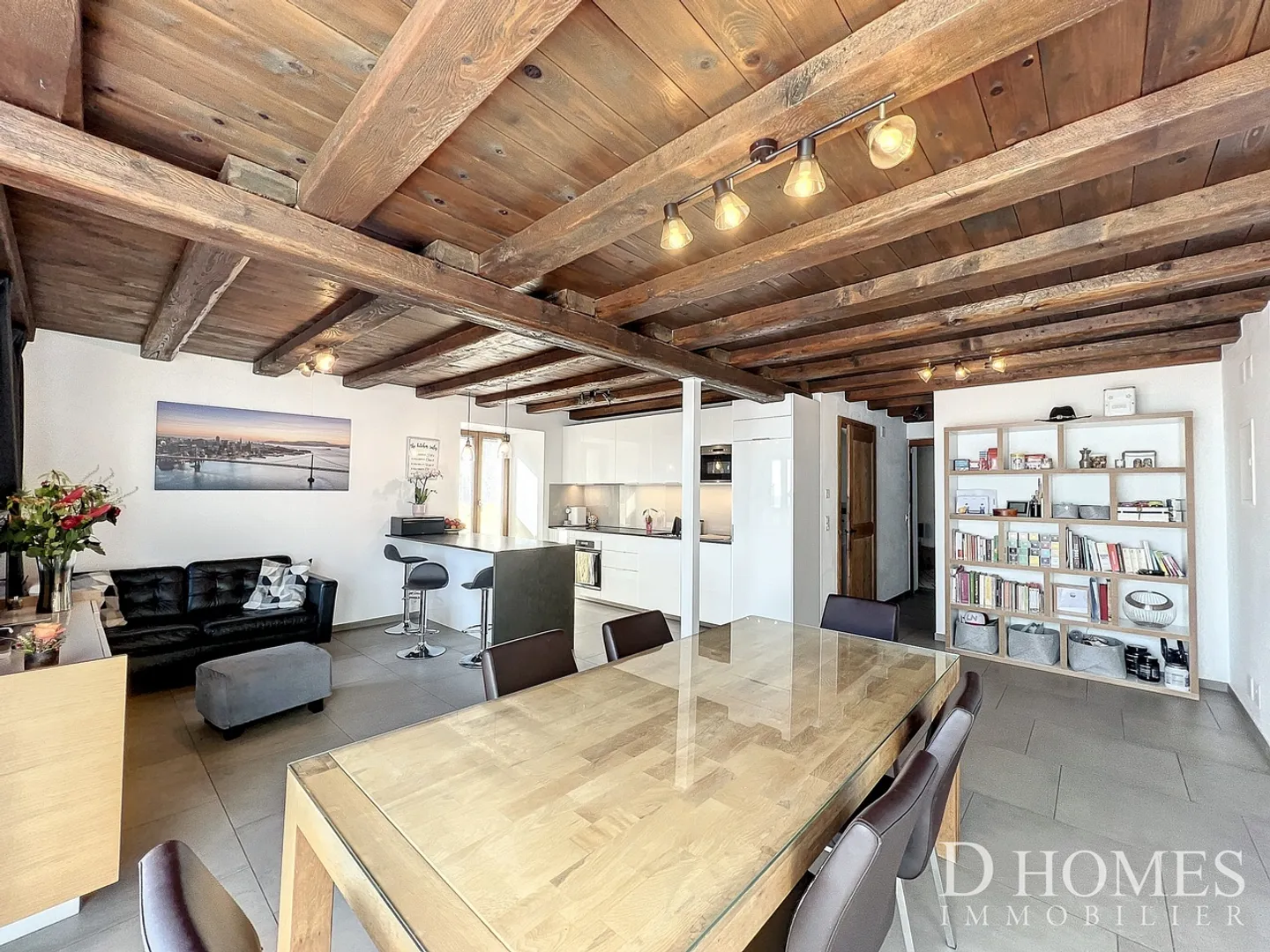 Casa di villaggio spaziosa completamente ristrutturata - Foto 3 di 9