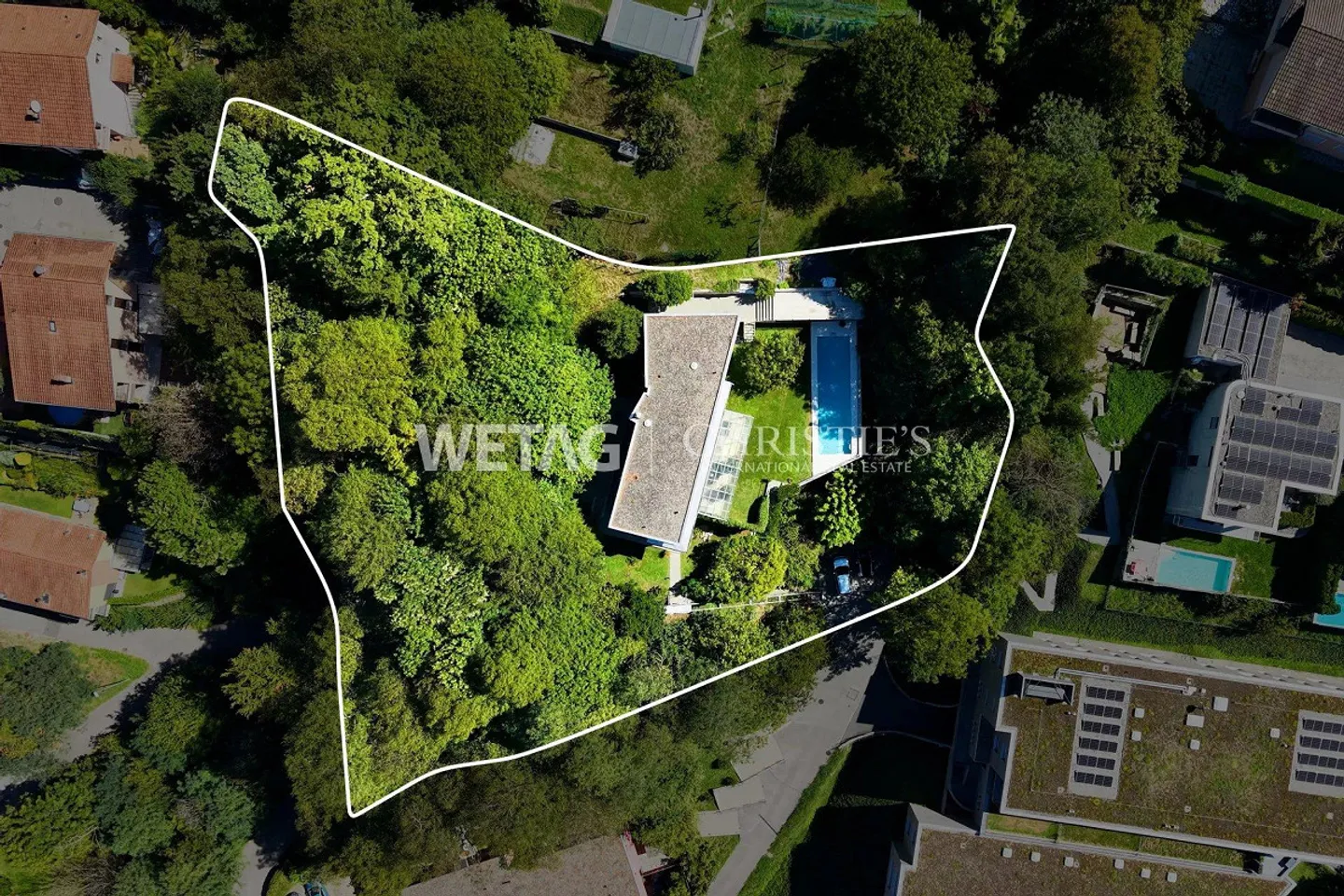 Elegant Villa with Large Garden & Outdoor Pool for Sale in Lugan... - Photo 13 of 13