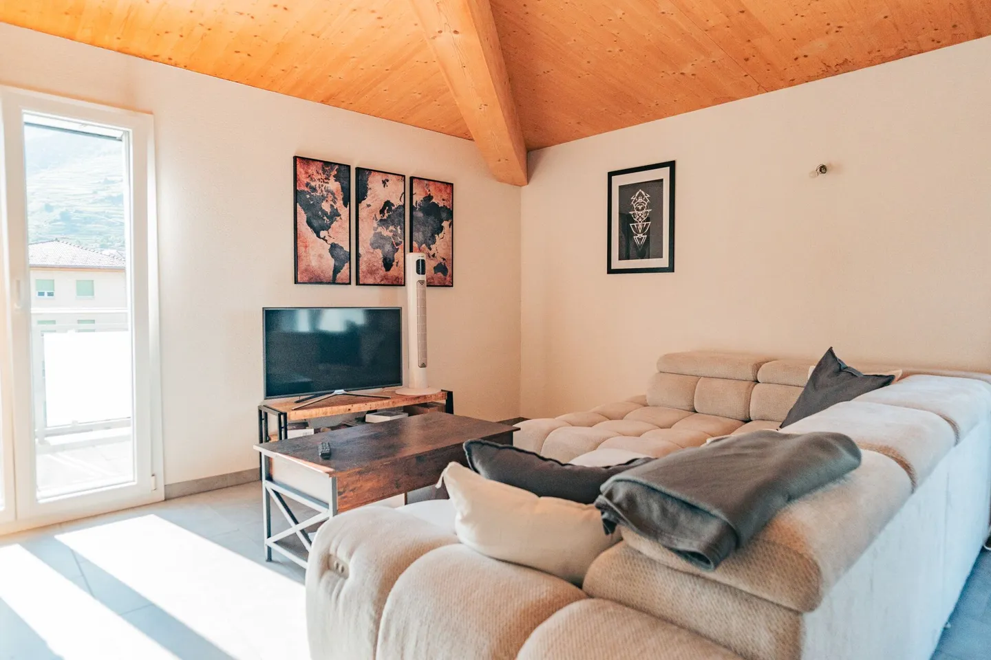 Charmant Appartement en Attique à Fully - Photo 6 sur 13