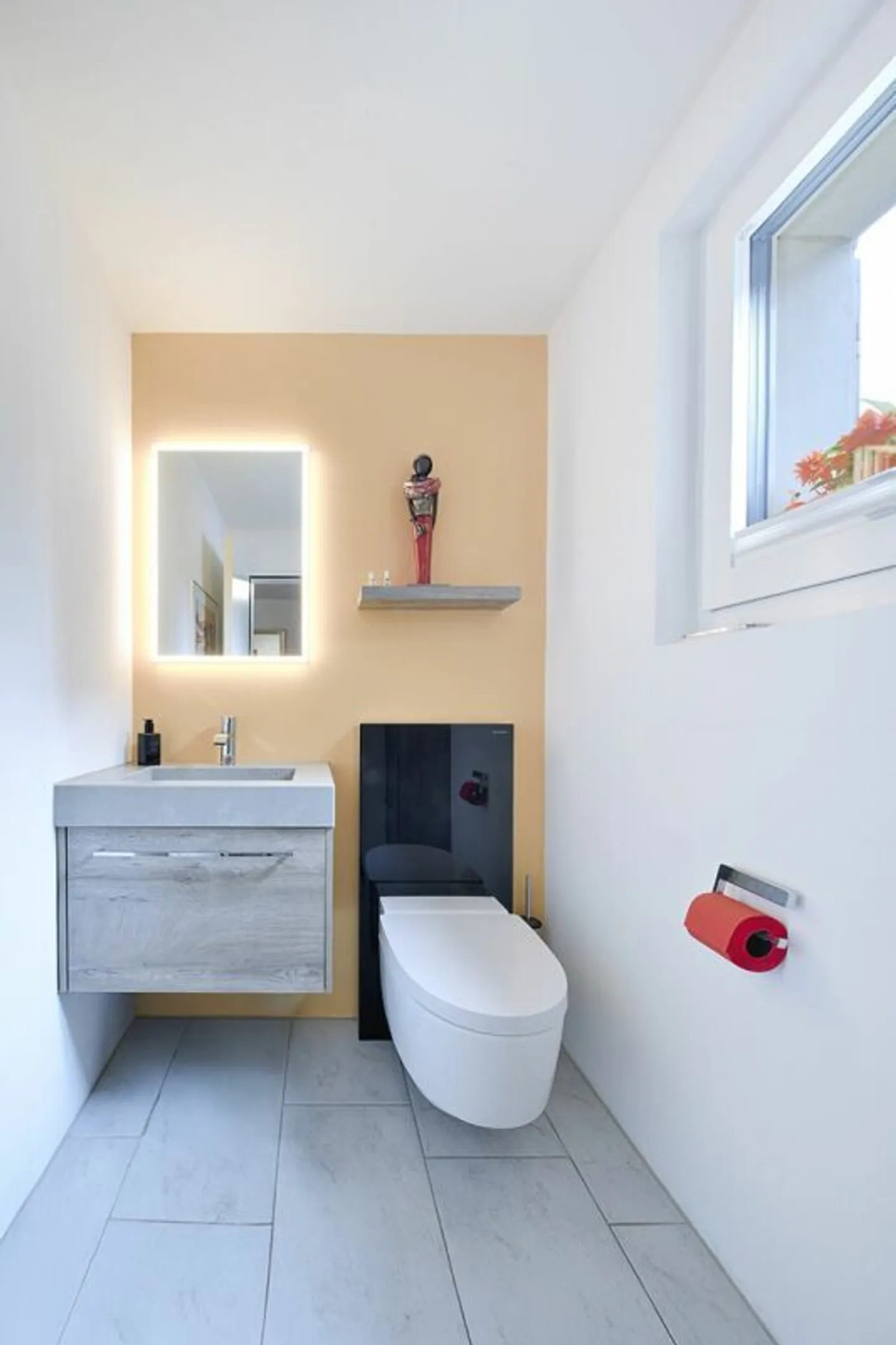 Gepflegtes 5.5-Zimmer EFH mit Gartenparadies - Photo 3 of 23