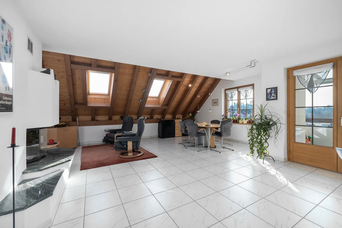 Vivere generosamente in una posizione soleggiata - Foto 2 di 11