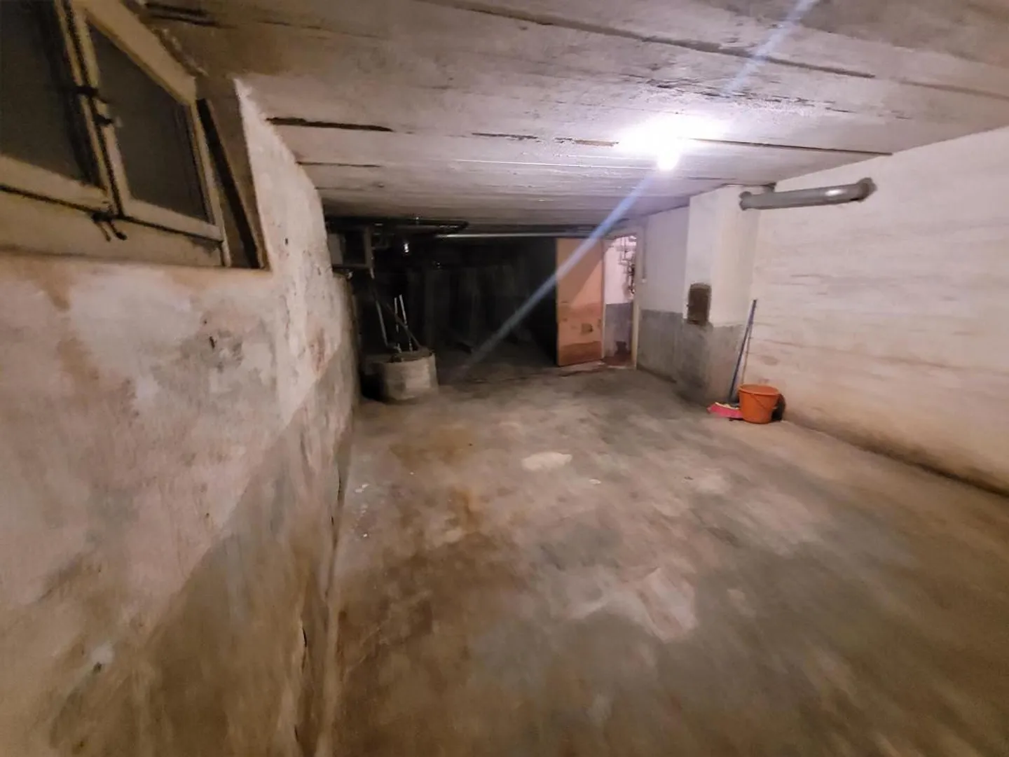Grande magazzino di 100 m2 - Foto 4 di 5