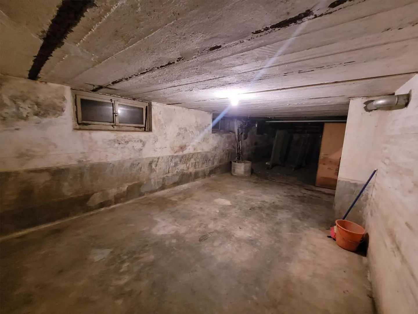 Grande magazzino di 100 m2 - Foto 3 di 5
