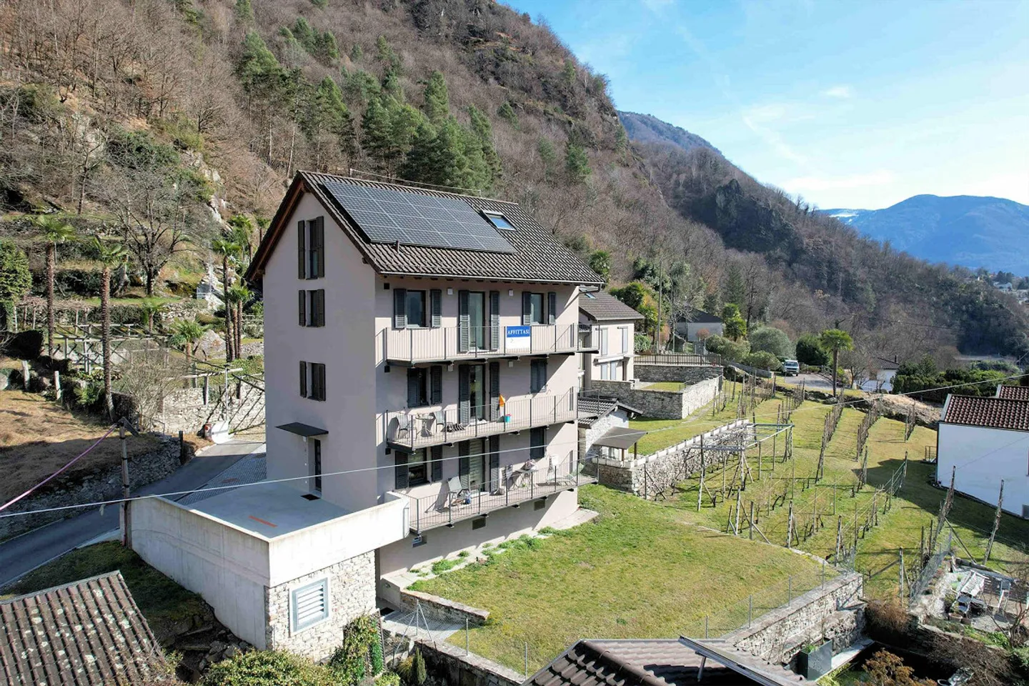 Neue Dachgeschosswohnung an sehr ruhiger Lage - Foto 1 von 13