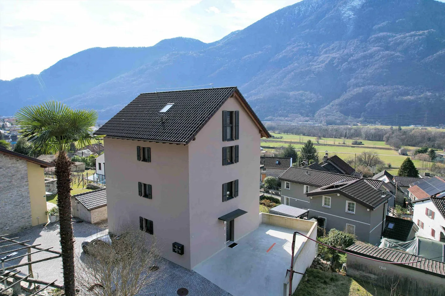 Neue Dachgeschosswohnung an sehr ruhiger Lage - Foto 3 von 13