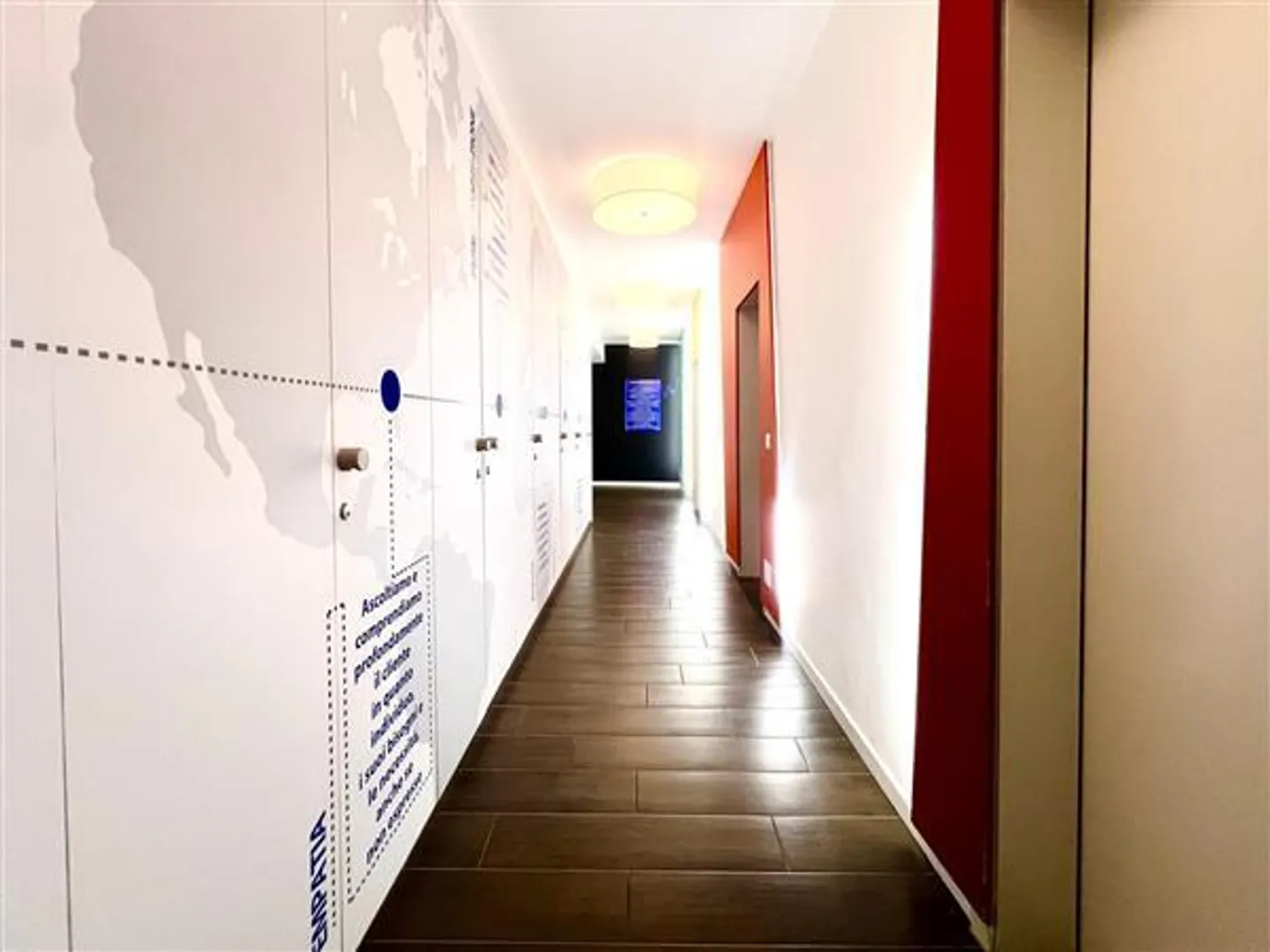 Lugano: Büro 10 Räume - Foto 4 von 6