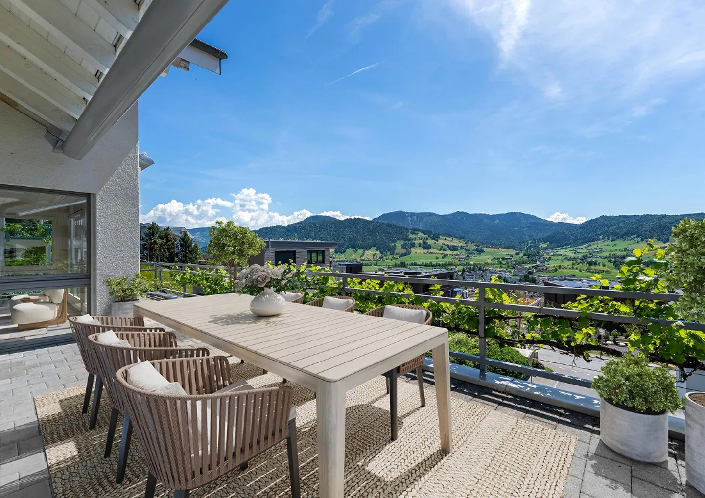 Maison individuelle avec appartement séparé et belle vue panoramique - Photo 2 sur 8