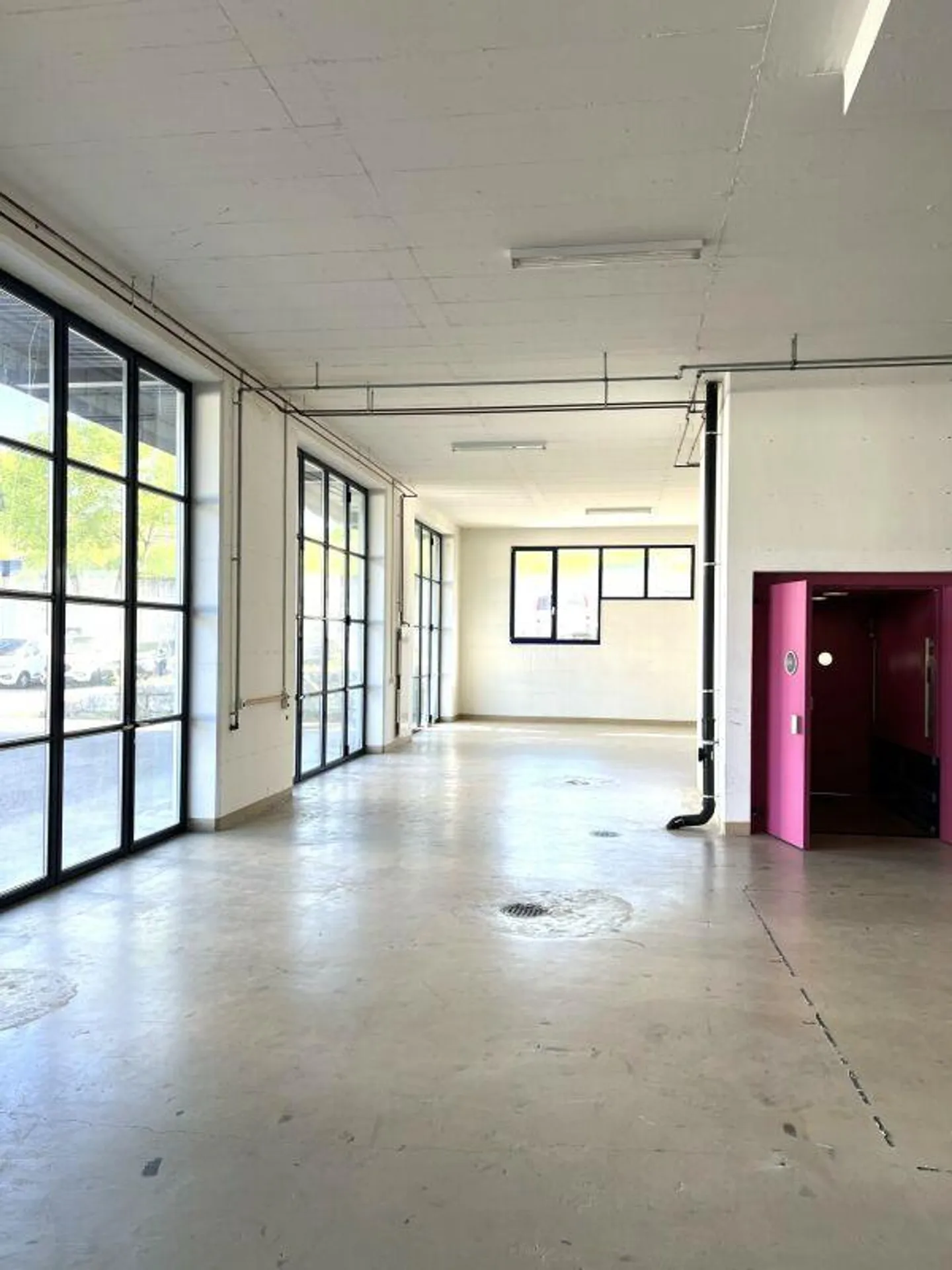 Espace commercial attrayant de 200m2 à 1'240m2 - Photo 5 sur 13