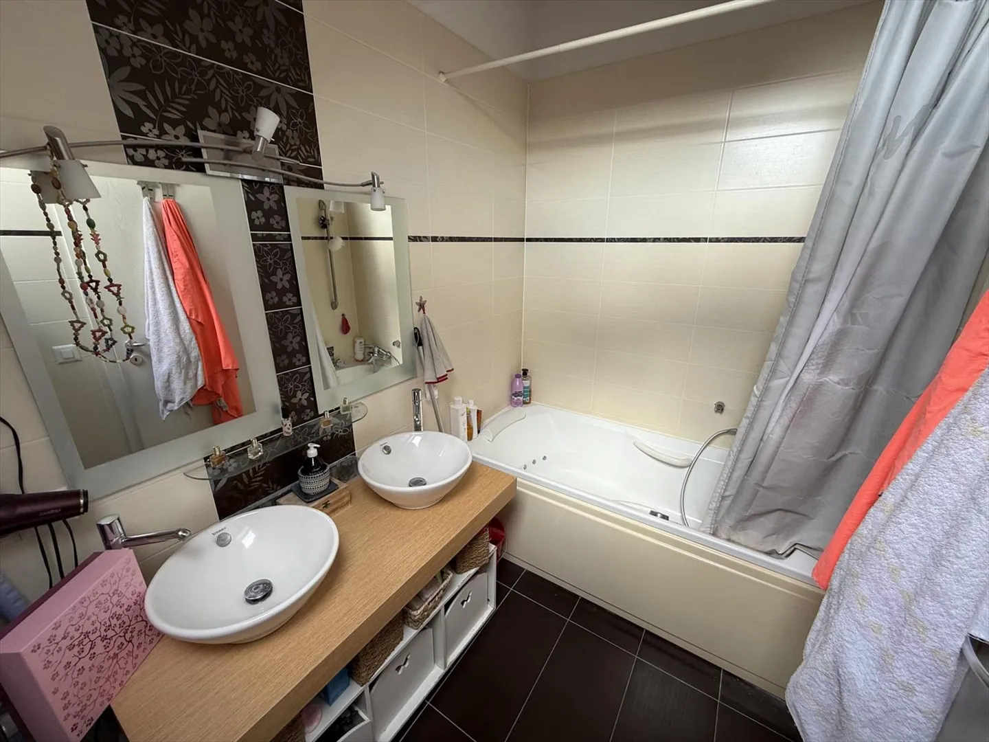 Superb Triplex of 140 m2 in the center of Lavigny - Photo 11 of 12