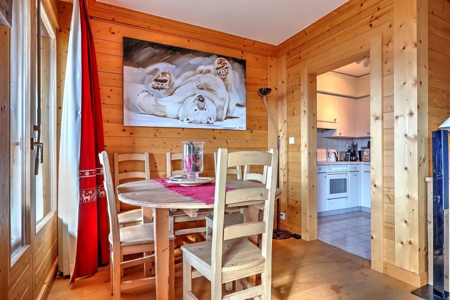 Alpiner Charme und Panoramablick für diese prächtige 3,5-Zimmer-Wohnung - Foto 7 von 10