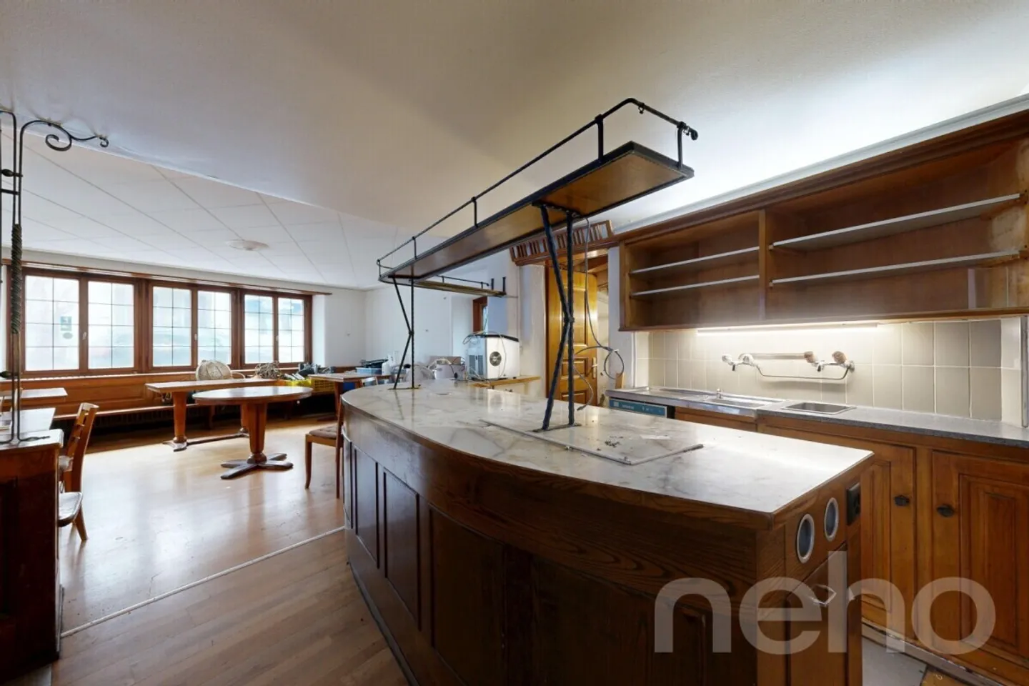 Investment property with high potential in the center of La Neuveville - Photo 4 of 13