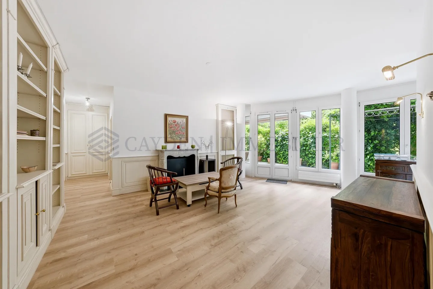 Charming Ground-Floor Apartment - Photo 6 of 11