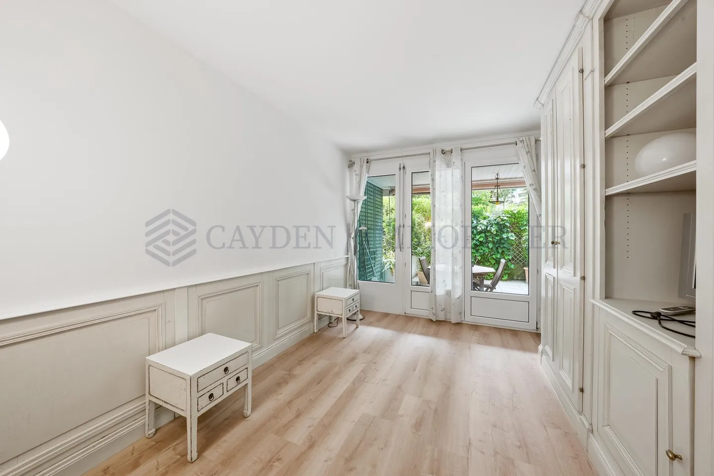 Charming Ground-Floor Apartment - Photo 7 of 11