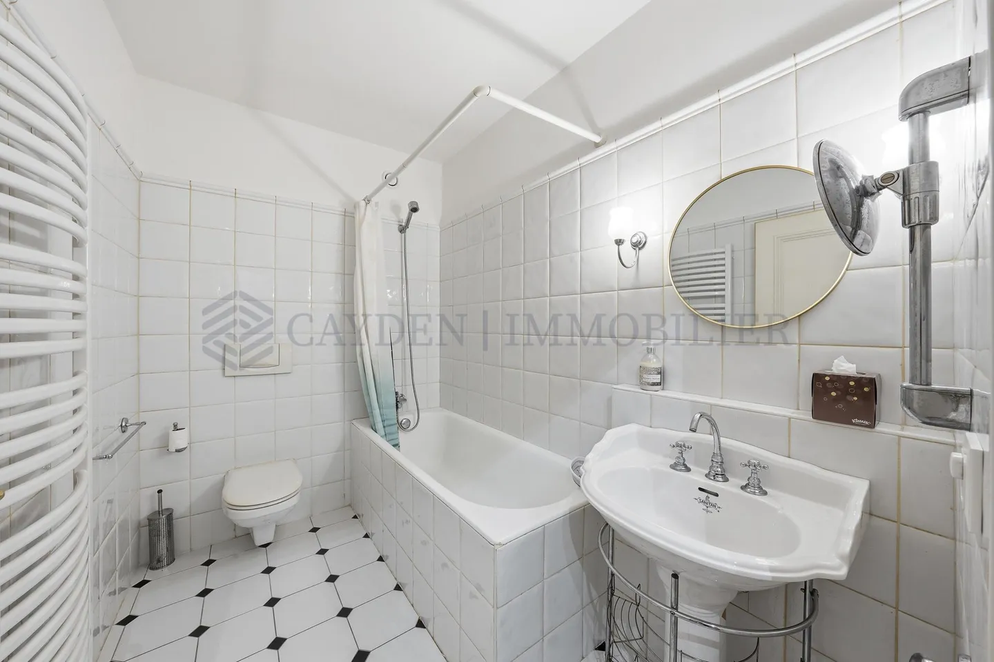 Charming Ground-Floor Apartment - Photo 9 of 11