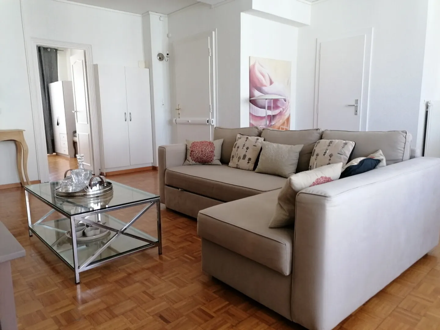 Schöne möblierte Wohnung einschließlich: - Foto 1 von 6