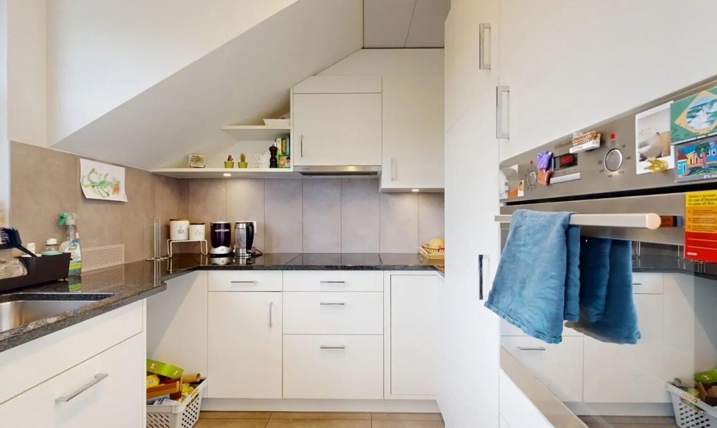 Appartement sous les combles lumineux dans un emplacement familial - proche du centre et calme - Photo 5 sur 11