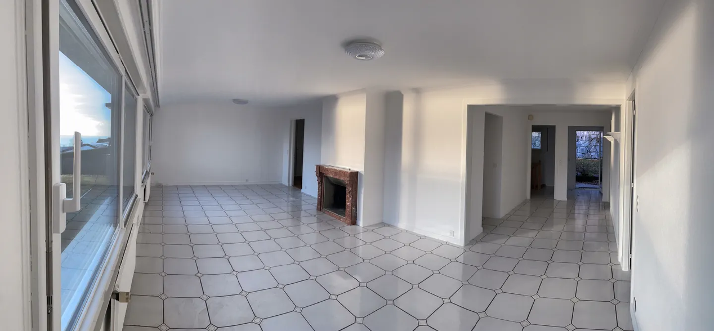 Spazioso appartamento di 5,5 locali con vista lago - Foto 5 di 13