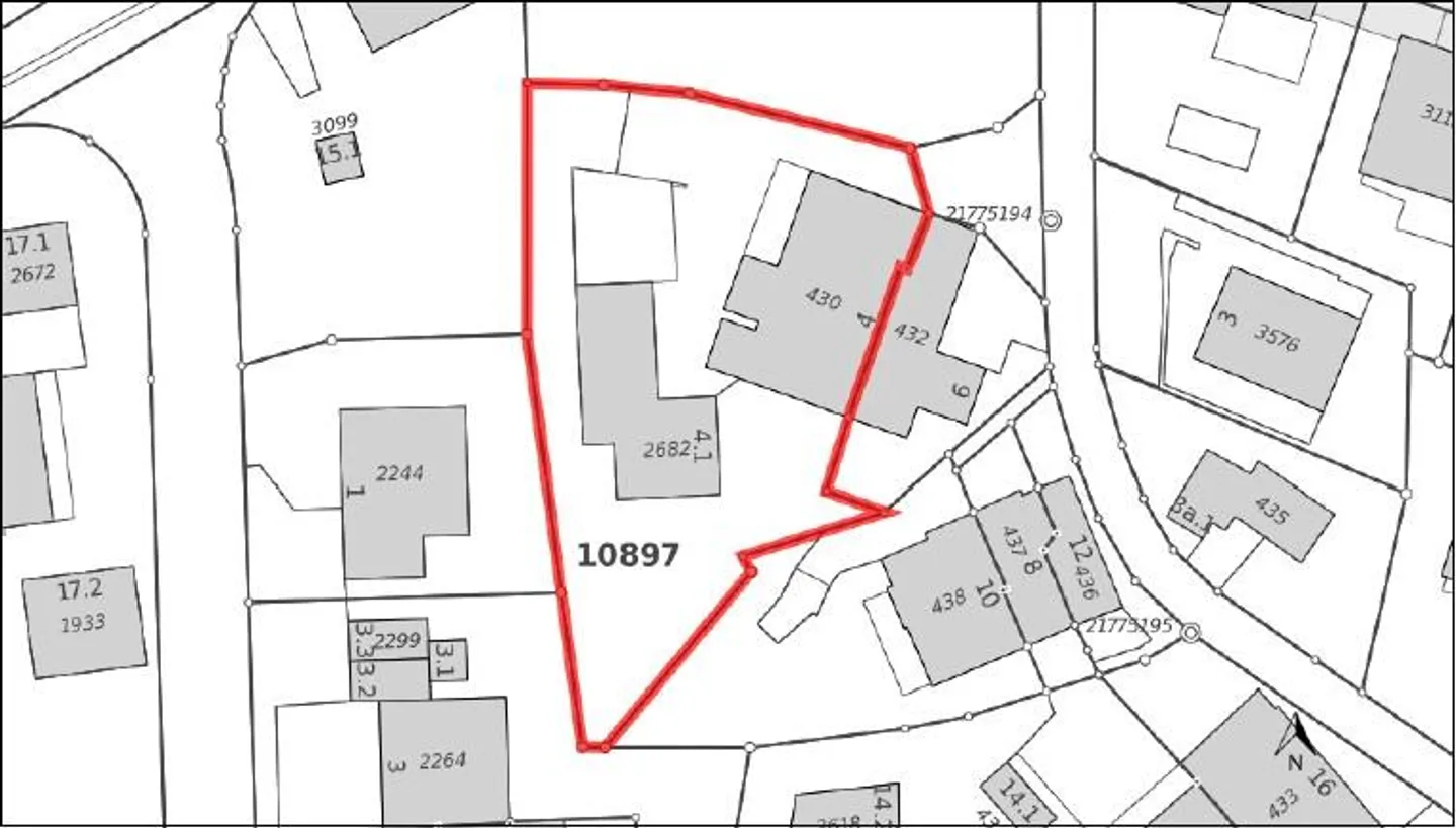 HISTORICAL GEM WITH GREAT DEVELOPMENT POTENTIAL IN PRIME LOCATION - Photo 36 of 39