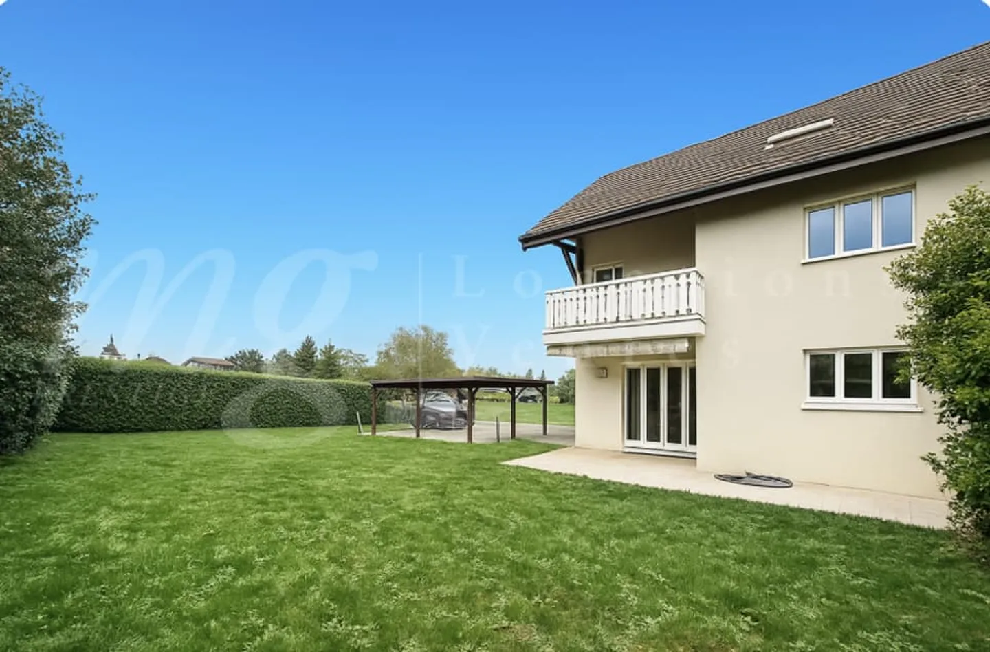 WUNDERSCHÖNES ECK-REIHENHAUS MIT GROSSEM GARTEN - Foto 1 von 13