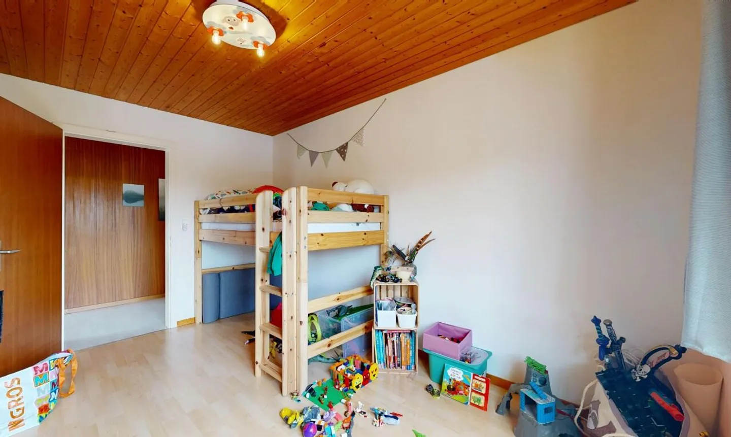 Appartement sous les combles lumineux dans un emplacement familial - proche du centre et calme - Photo 8 sur 11