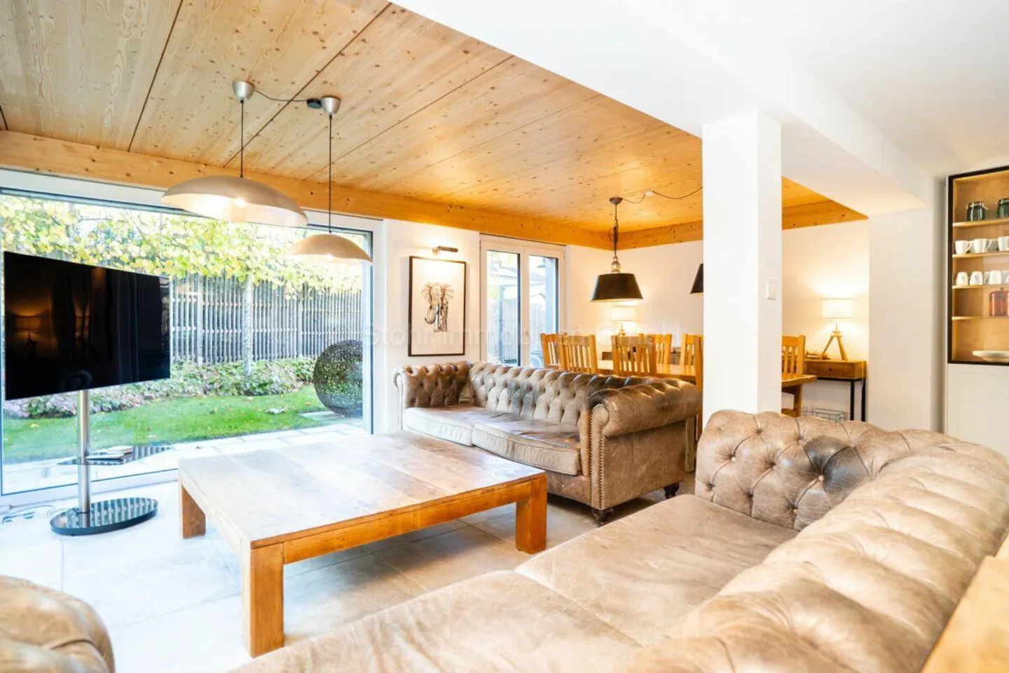 Ampia casa unifamiliare di 10,5 stanze in una posizione tranquilla a Effretikon - Foto 5 di 29