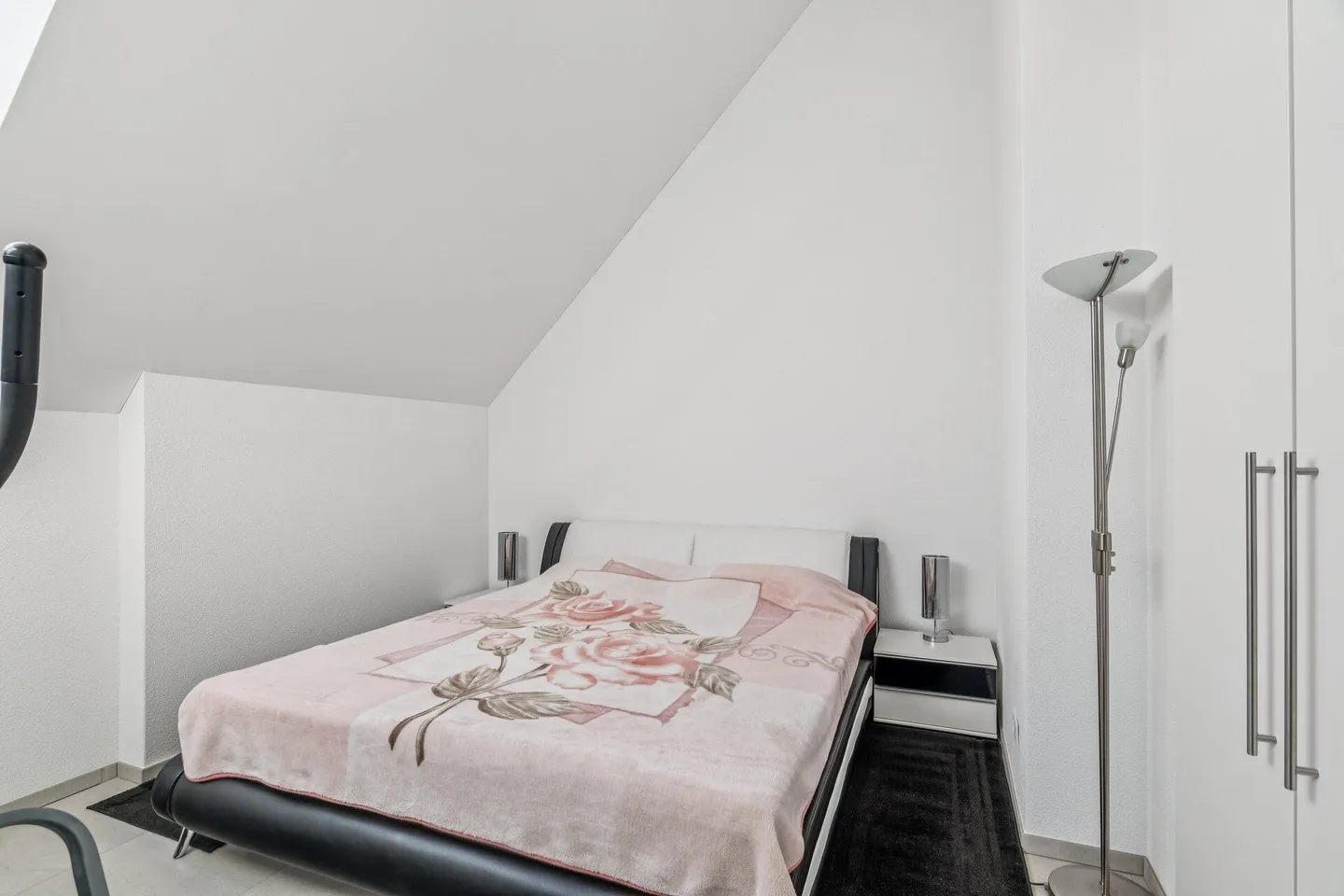 This is your chance, grab it! - Photo 13 of 15