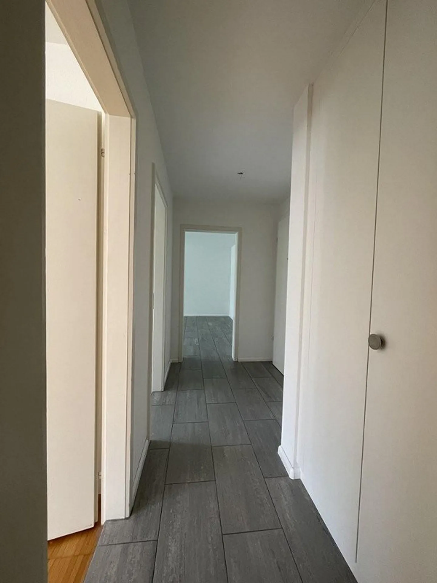 Apartment with Winter Garden in a Well-Maintained Property - Photo 8 of 12