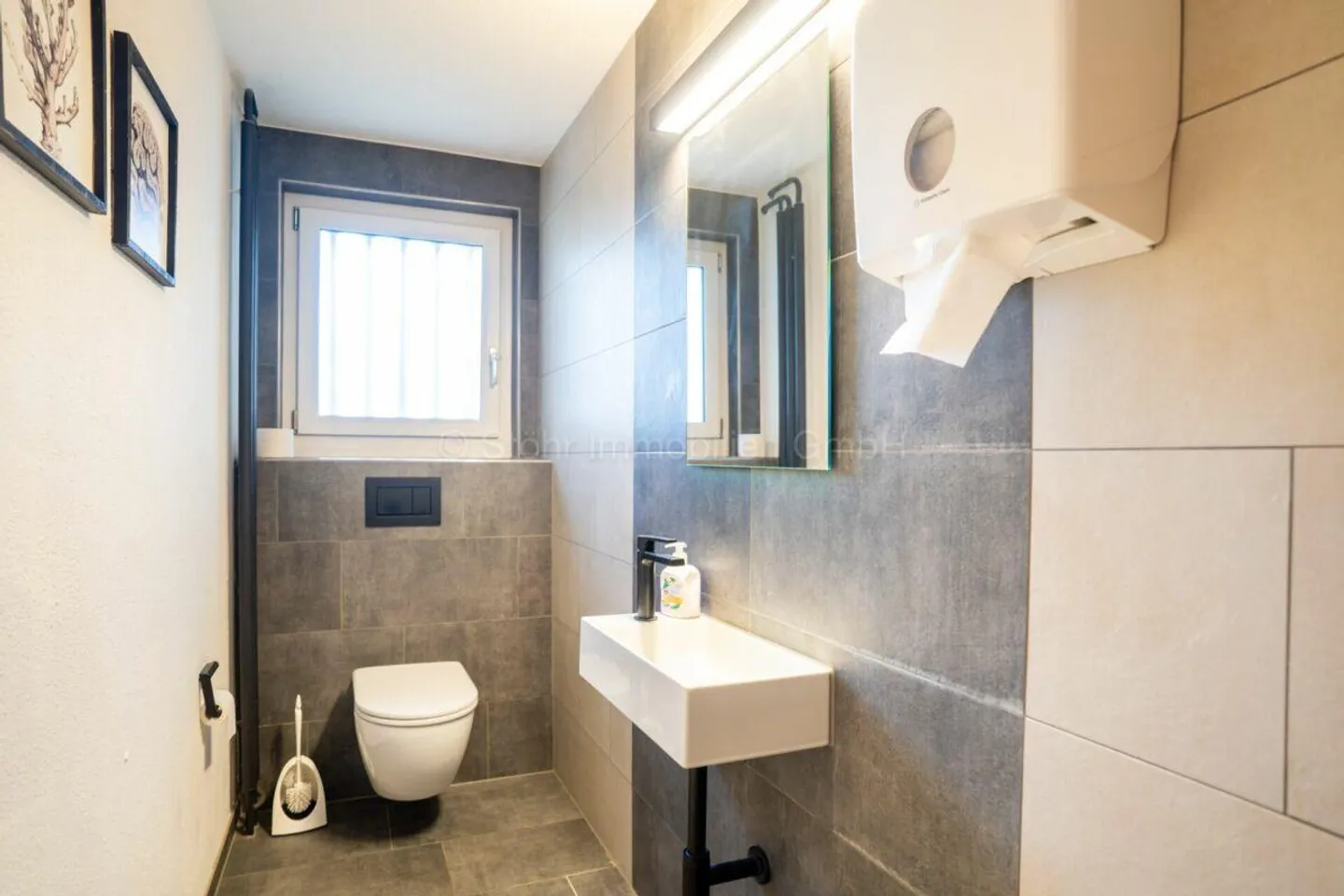 Ampia casa unifamiliare di 10,5 stanze in una posizione tranquilla a Effretikon - Foto 17 di 29