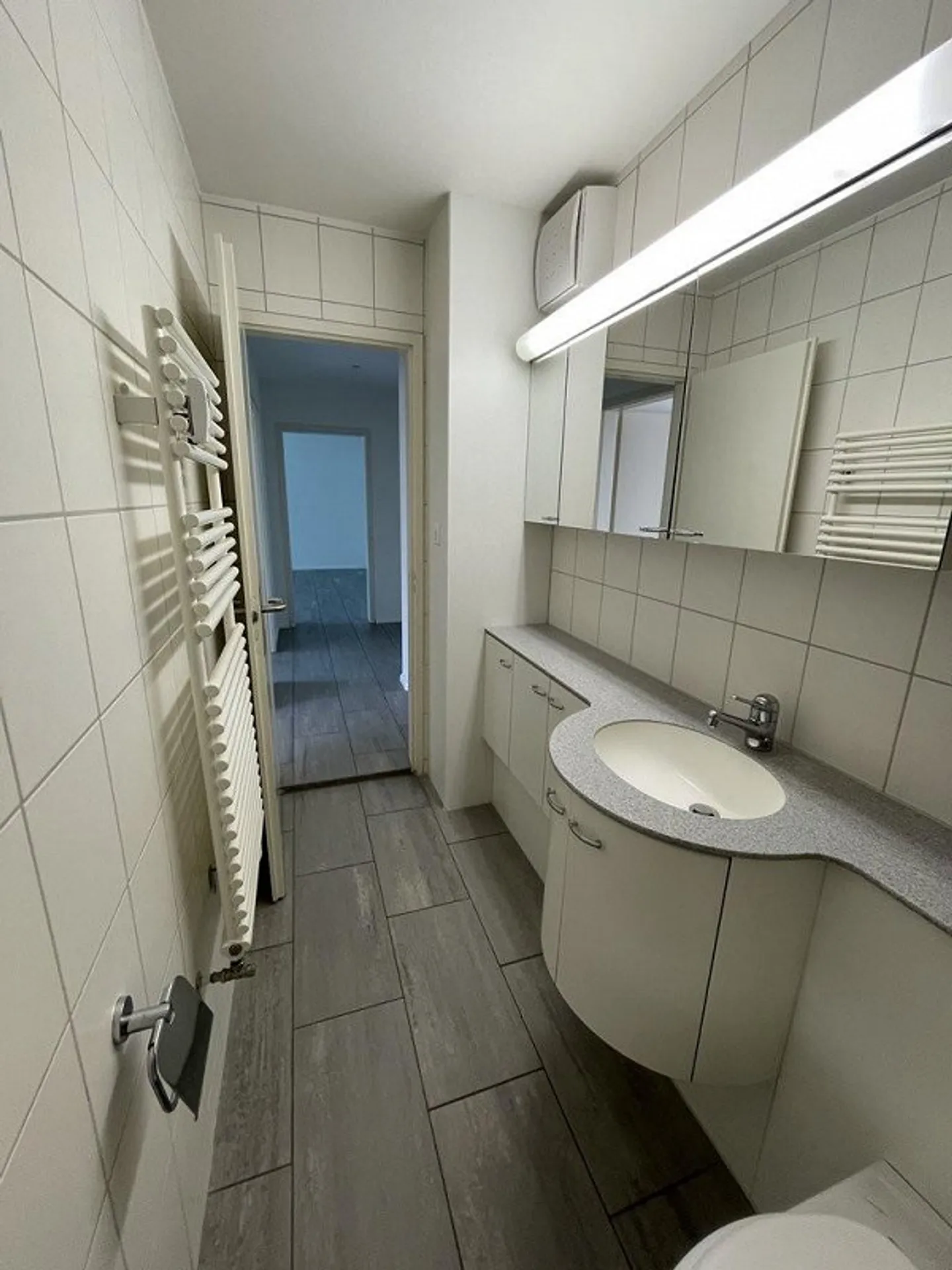 Apartment with Winter Garden in a Well-Maintained Property - Photo 7 of 12