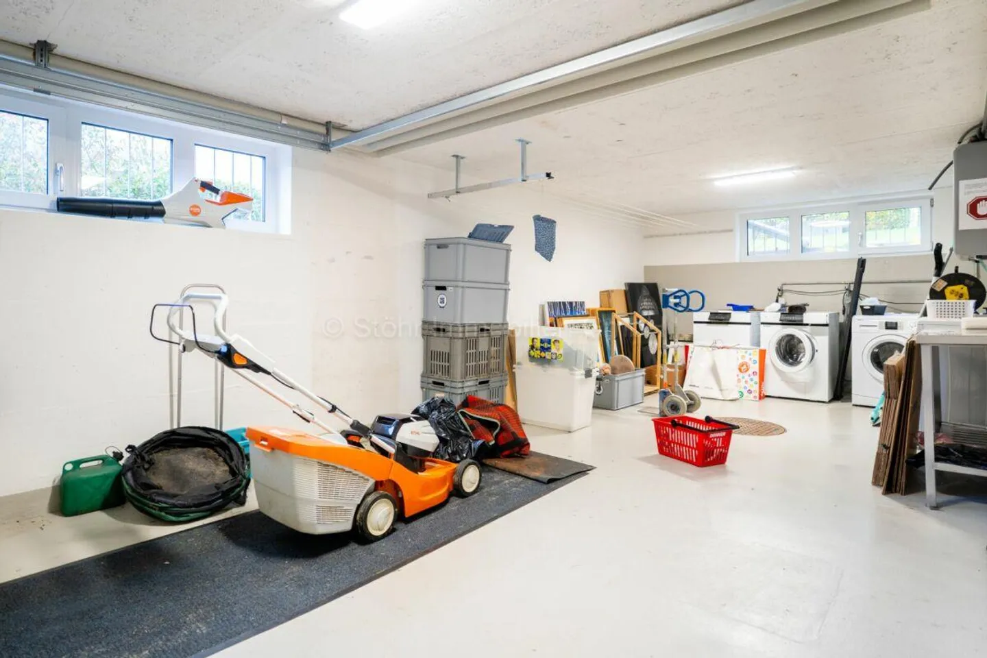 Ampia casa unifamiliare di 10,5 stanze in una posizione tranquilla a Effretikon - Foto 25 di 29