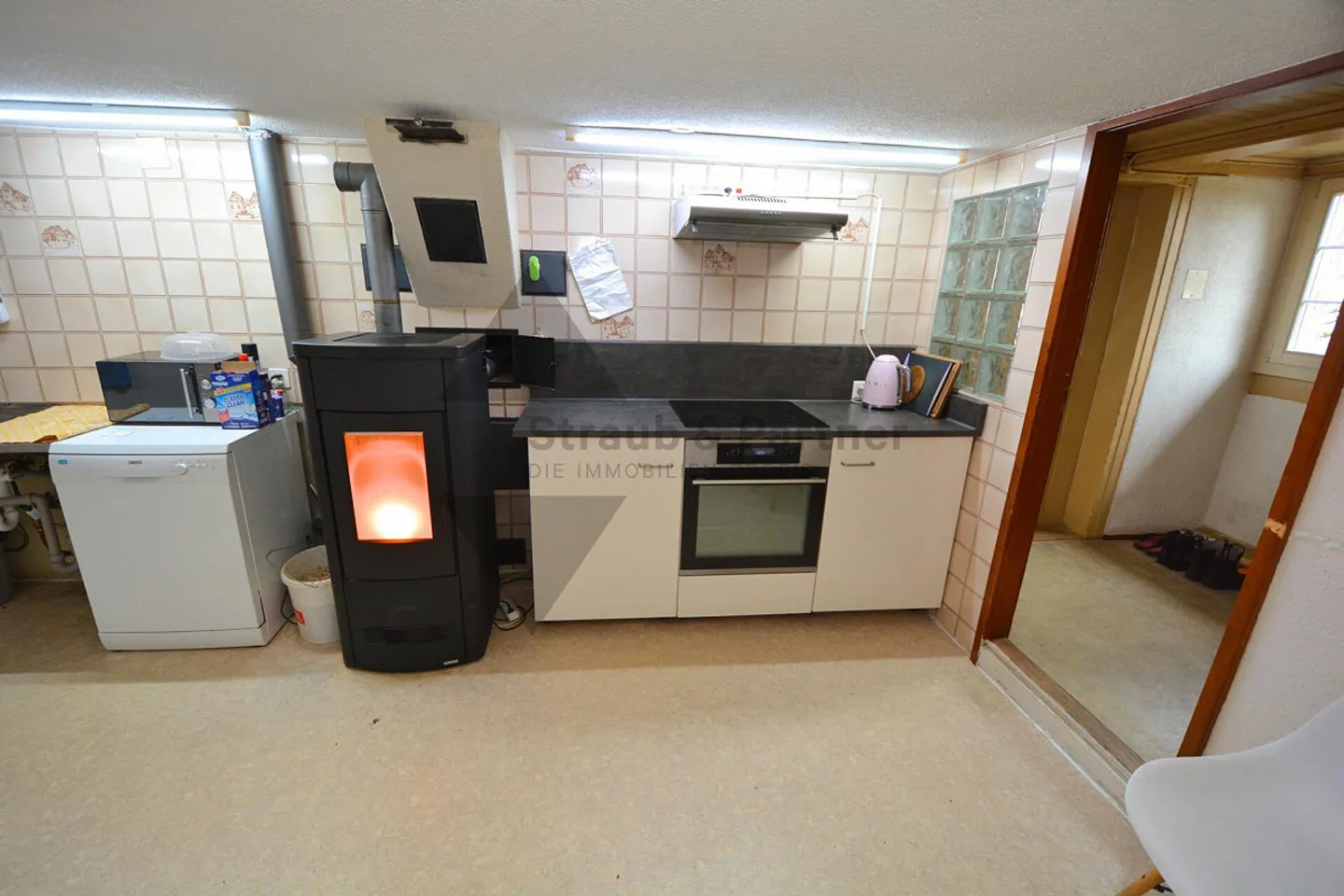 TRADITIONAL FARMHOUSE WITH BARN | VIEW | POTENTIAL FOR RENOVATION - Photo 3 of 8