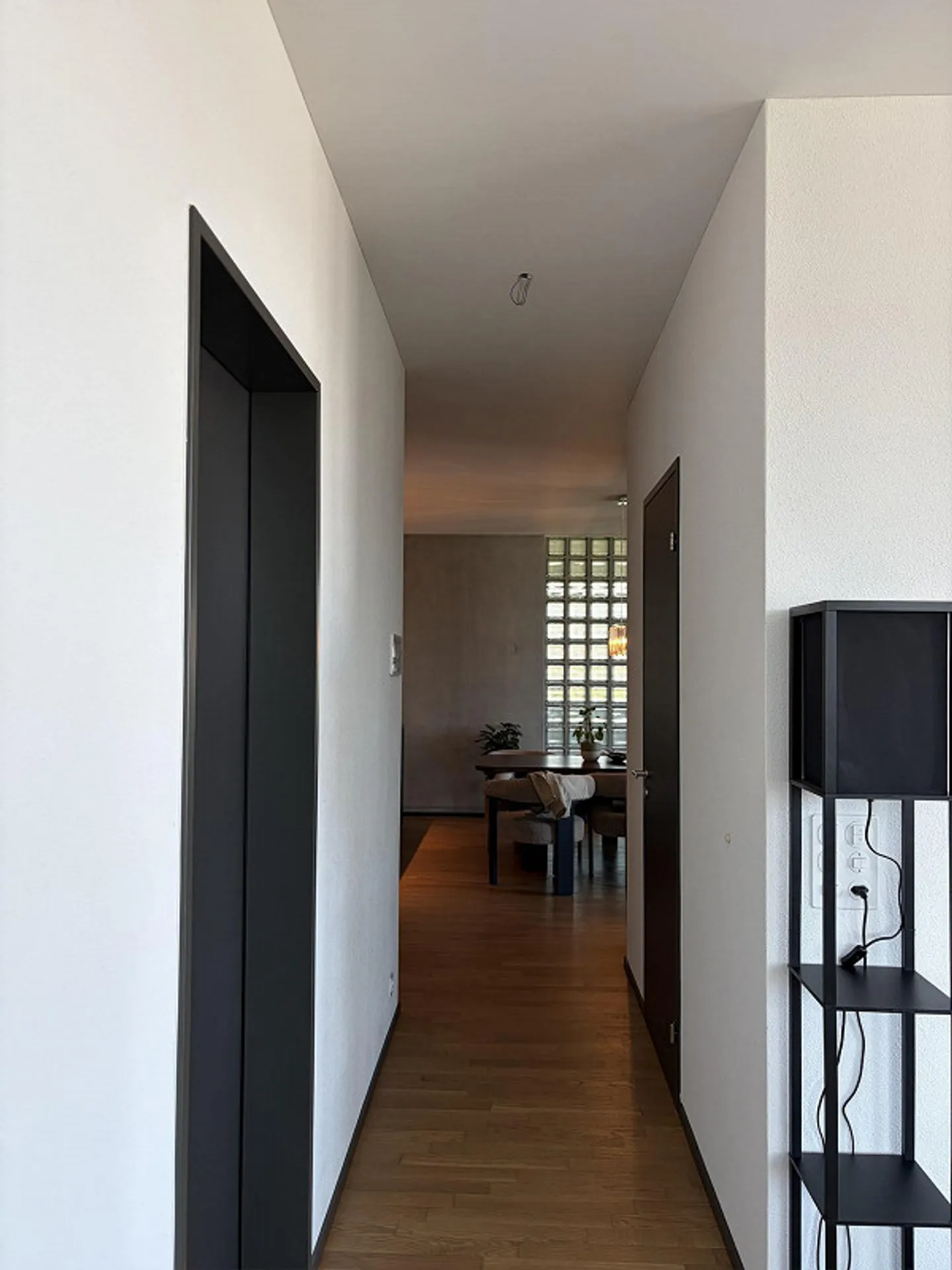 Helle Eckwohnung mit Loggias - Foto 5 von 8