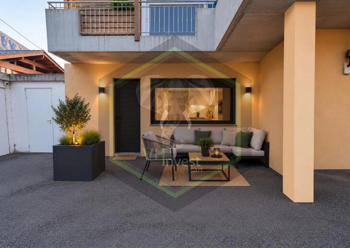 Studio ristrutturato con terrazza e bei volumi a Riddes - Foto 2 di 4