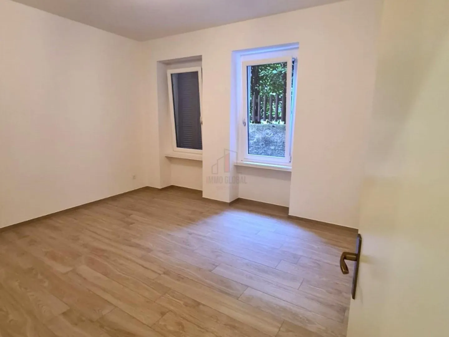 Appartamento spazioso 4,5 locali - Foto 3 di 9