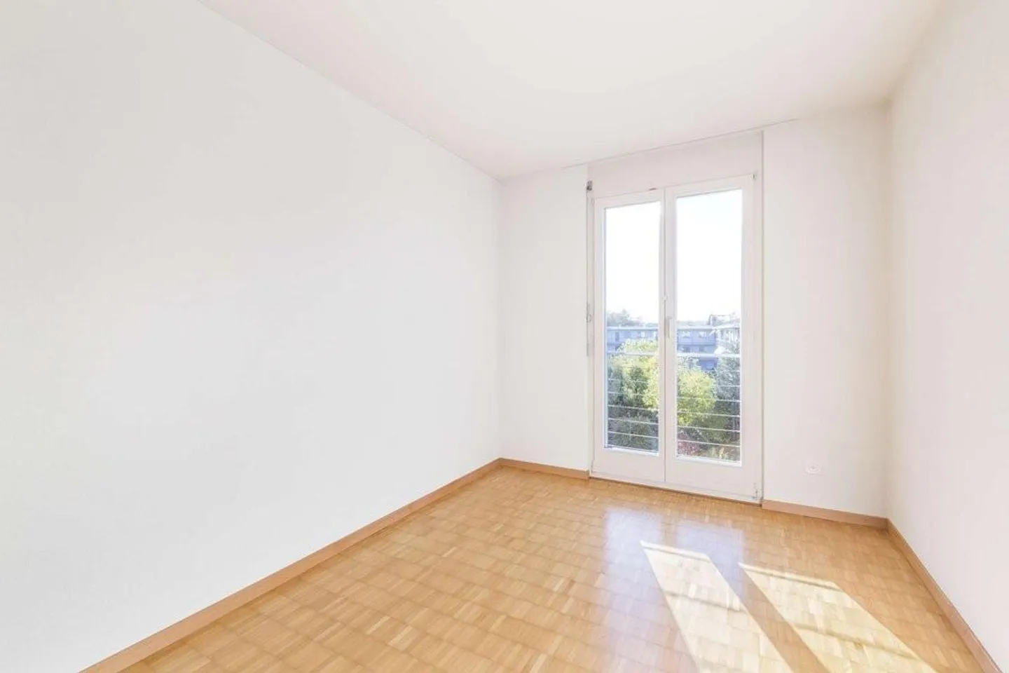 Appartamento duplex elegante e ristrutturato con balcone e camino - Foto 7 di 10