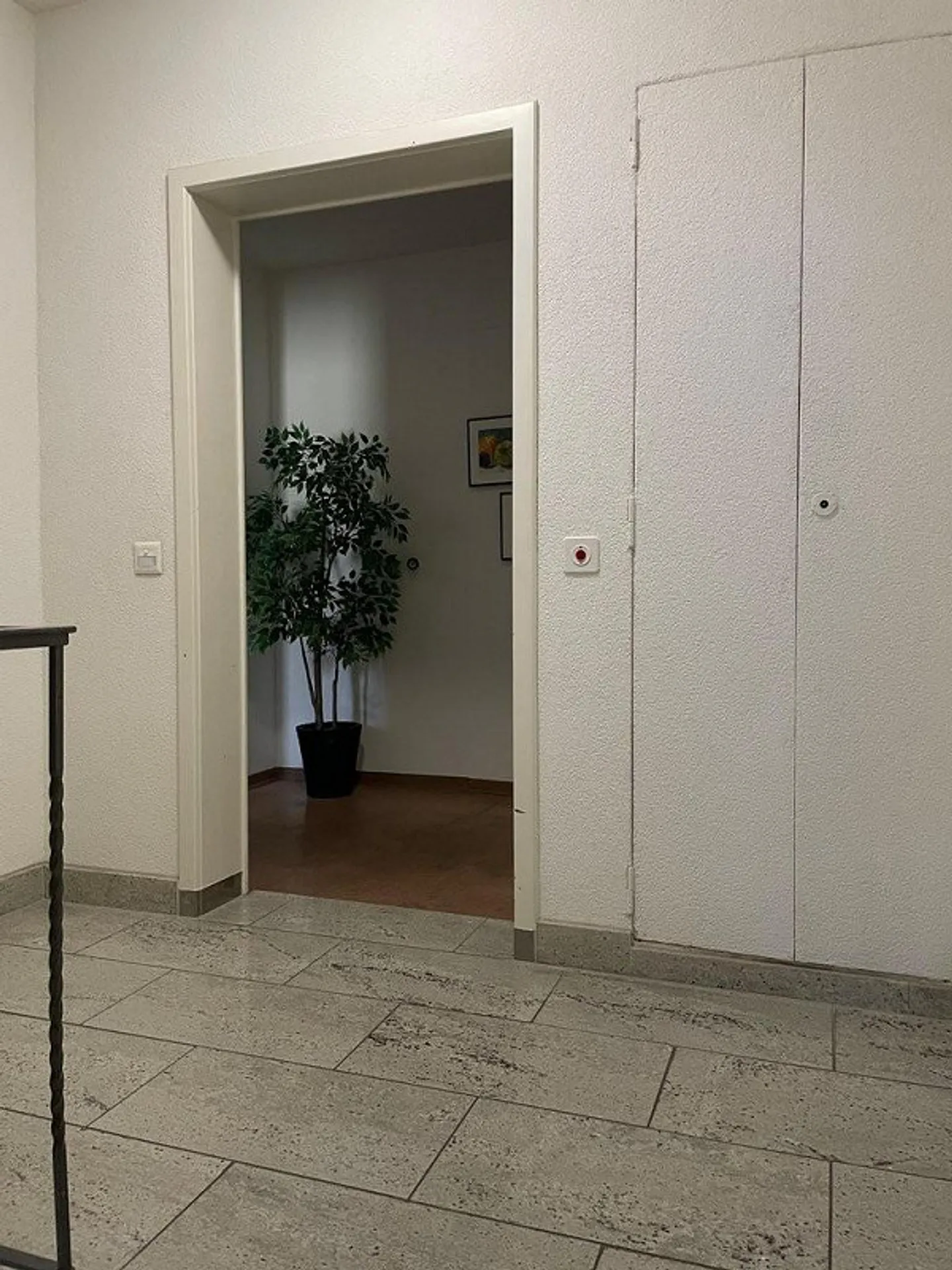 Your new office in the heart of Dietikon - Photo 2 of 5