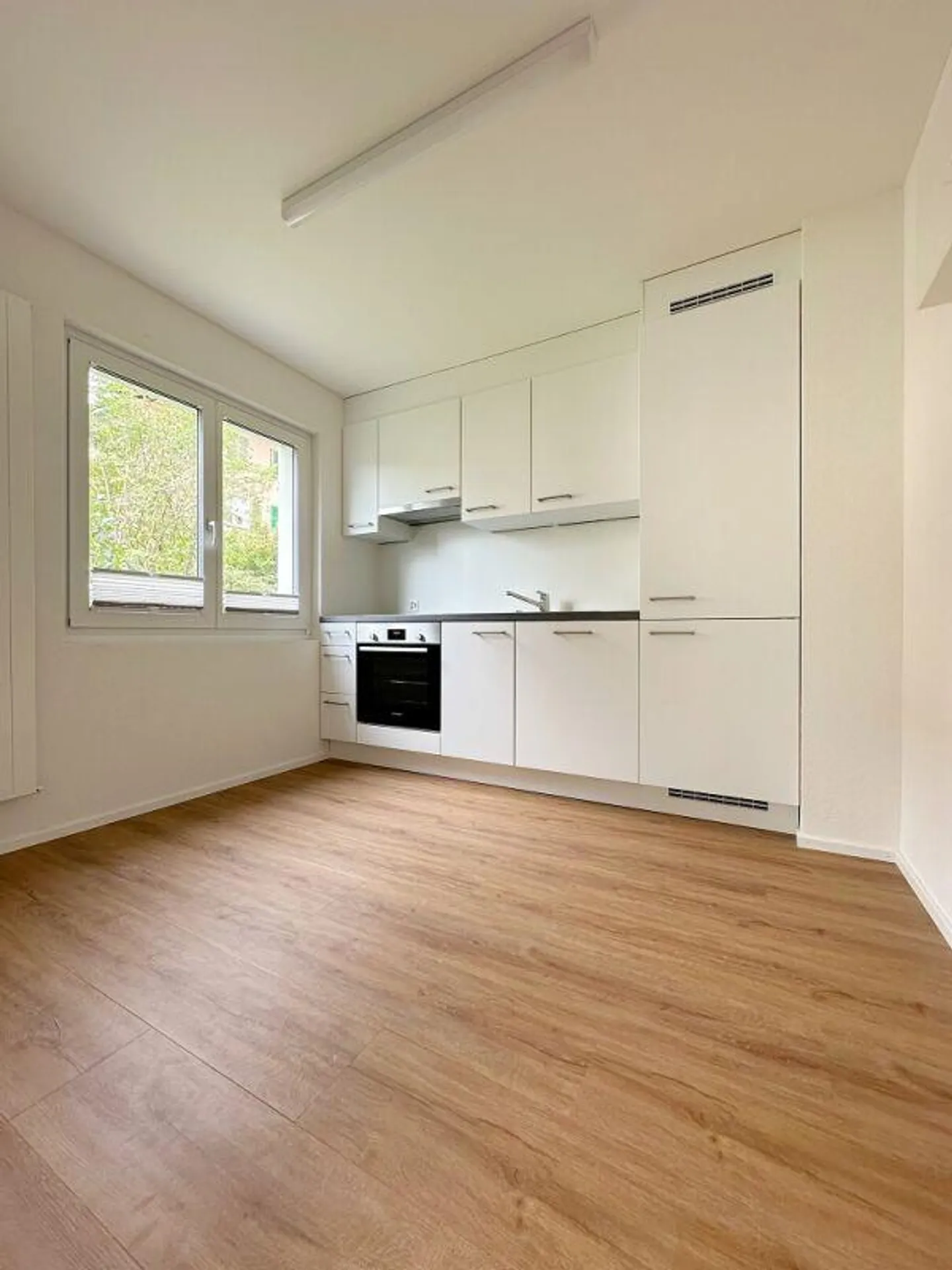 VIVERE NEL POPOLARE QUARTIERE BREITE - PRIMA AFFITTA DOPO RISTRUTTURAZIONE COMPLETA - Foto 4 di 10