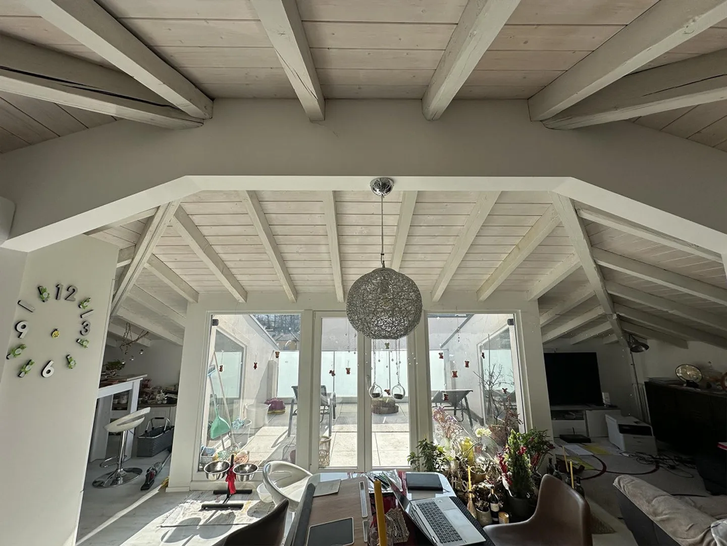 ZU VERMIETEN: DACHGESCHOSS MIT SICHTBAREN BEAMEN UND TERRASSE - Foto 2 von 9